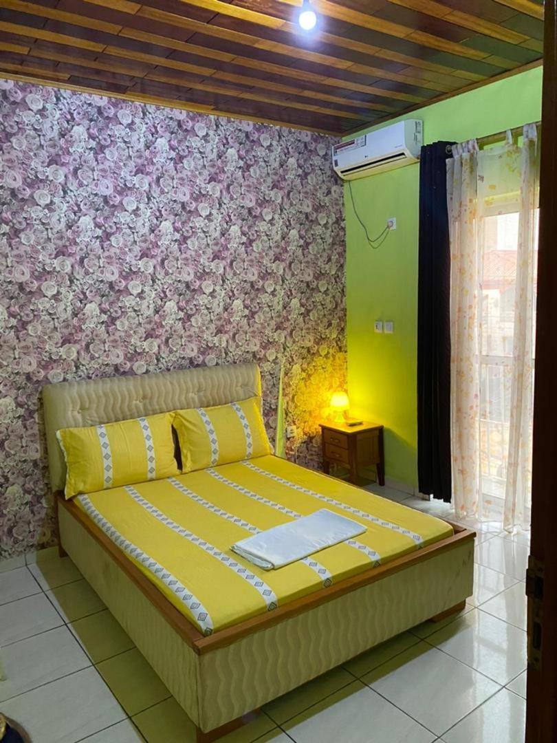 Cave Royale - Chambres-Studios-Apparts Meubles - Logpom Hopithal Des Soeurs Apres Camara Laye Douala Ngoại thất bức ảnh
